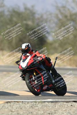 media/Dec-01-2025-Moto Forza (Mon) [[2daa91e15f]]/2-Intermediate Group/Session 3 (Turn 3)/